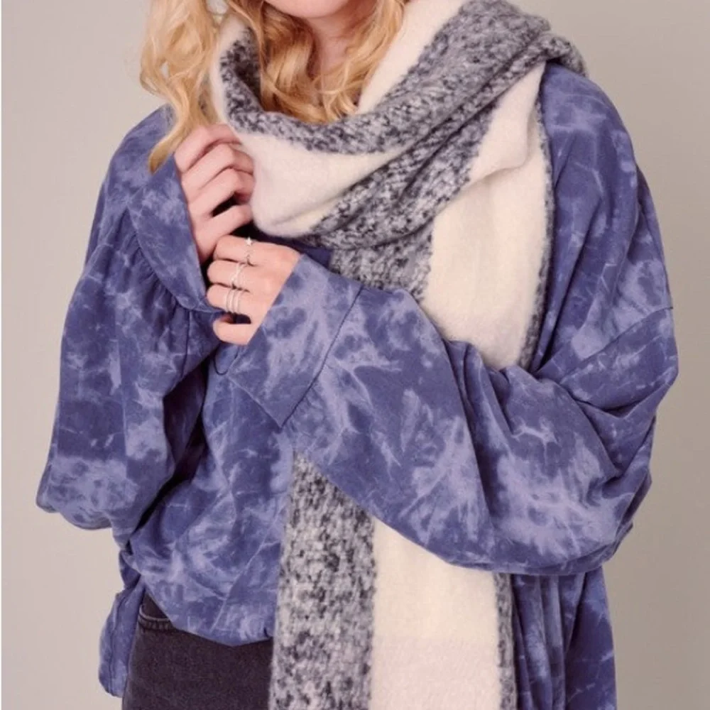 Striped Fringed Soft Scarf - Picture 2 of 7
